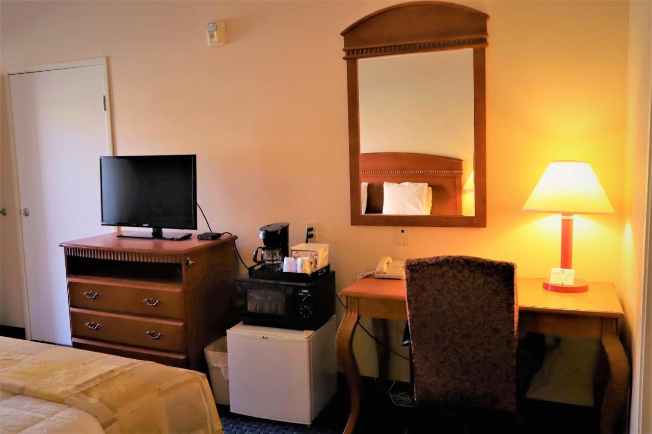 Starlight Inn & Suites Motel 29 Palms Joshua Tree National Park Туэнтинайн-Палмс Экстерьер фото