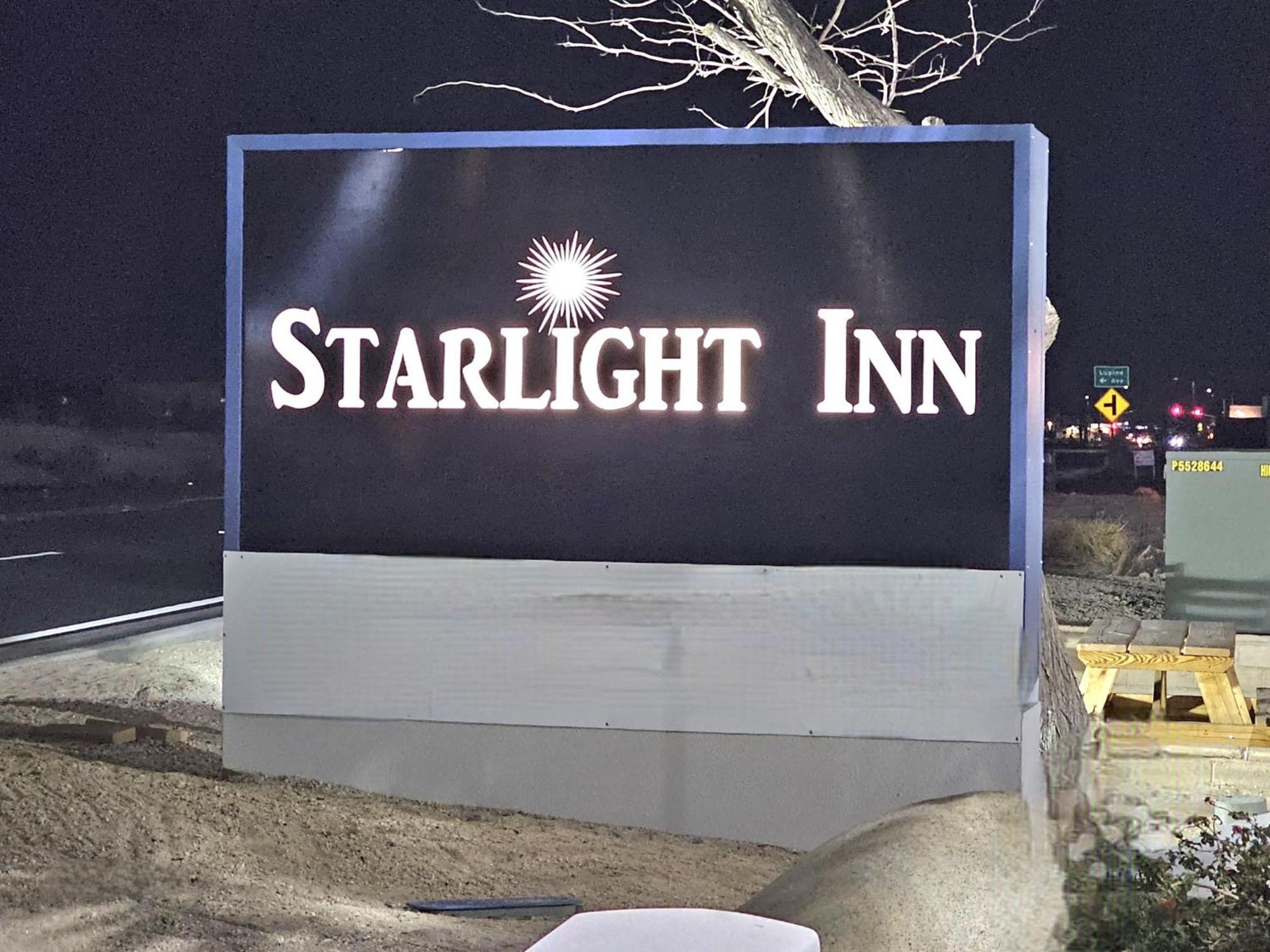 Starlight Inn & Suites Motel 29 Palms Joshua Tree National Park Туэнтинайн-Палмс Экстерьер фото