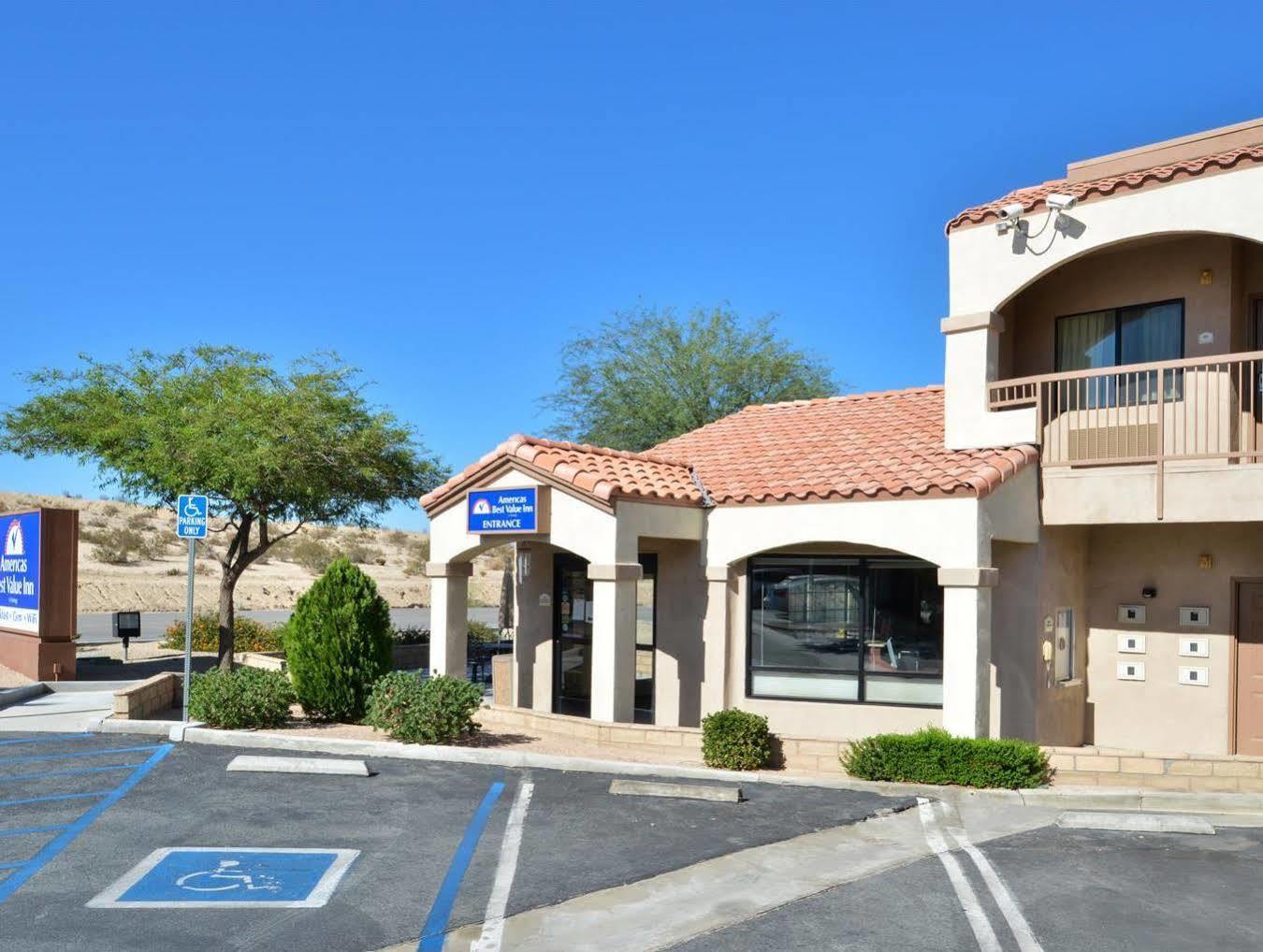 Starlight Inn & Suites Motel 29 Palms Joshua Tree National Park Туэнтинайн-Палмс Экстерьер фото