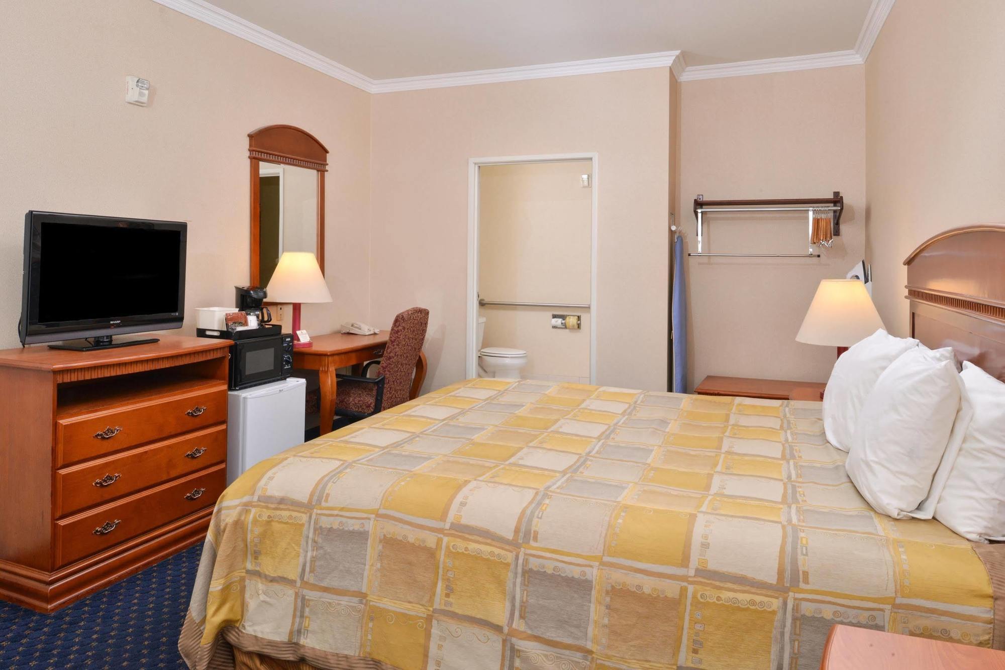 Starlight Inn & Suites Motel 29 Palms Joshua Tree National Park Туэнтинайн-Палмс Экстерьер фото